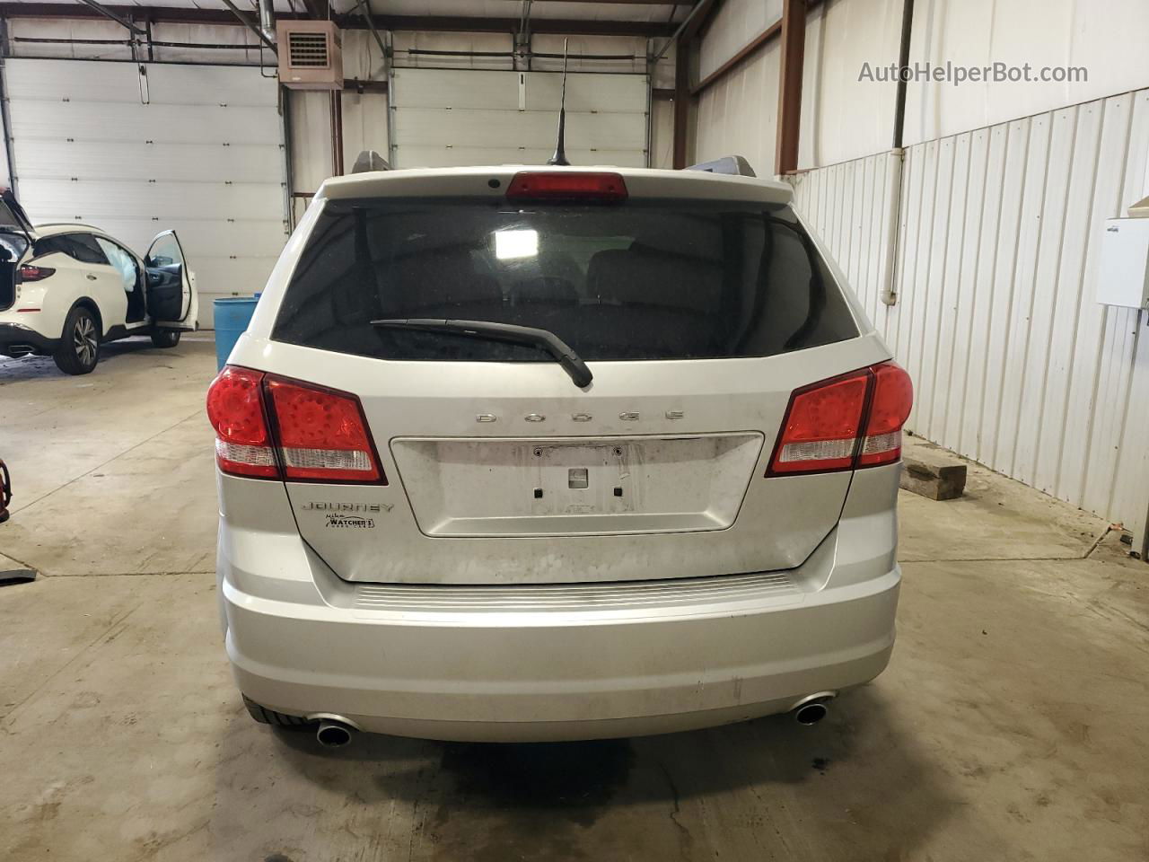 2011 Dodge Journey Mainstreet Silver vin: 3D4PG1FG3BT500604