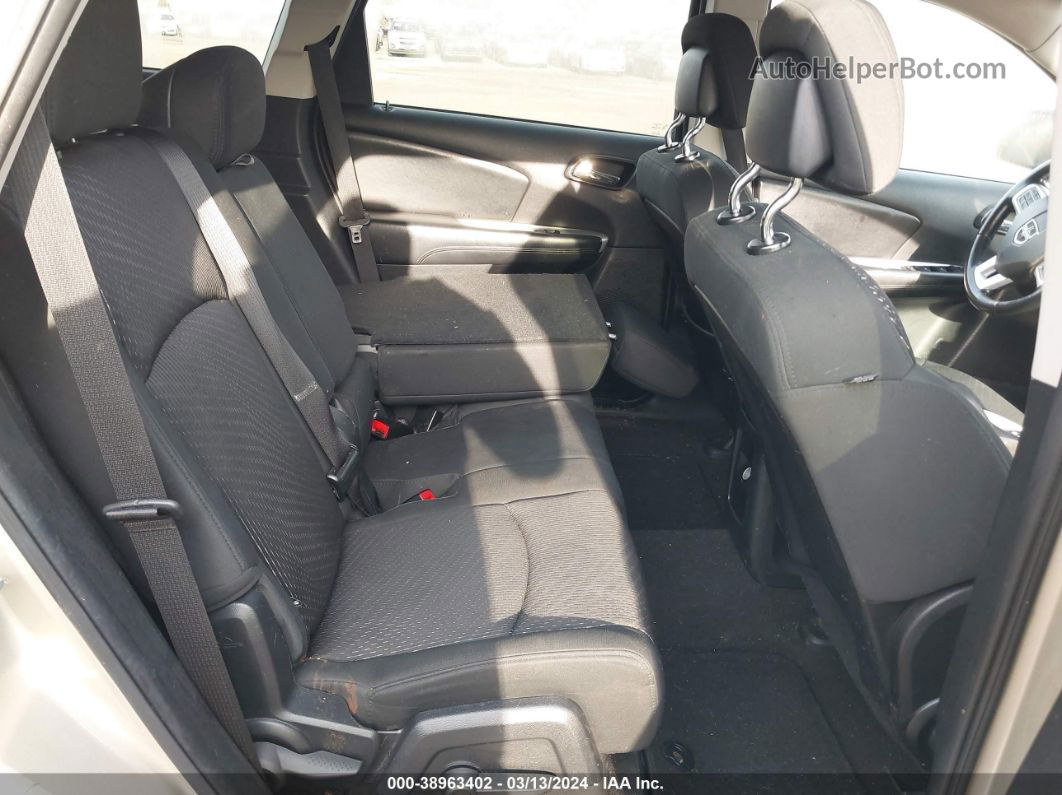 2011 Dodge Journey Mainstreet Золотой vin: 3D4PG1FG8BT530438