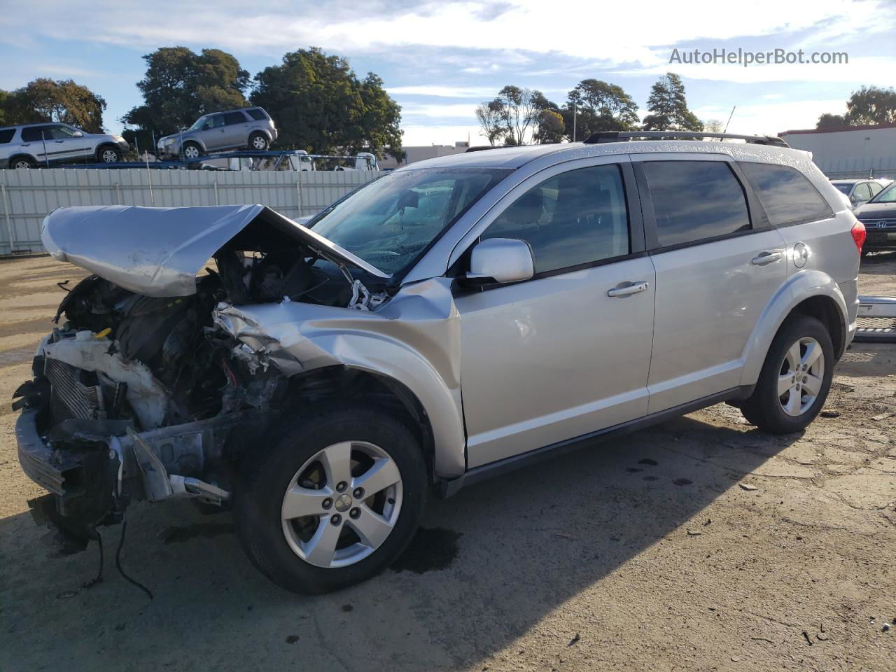 2011 Dodge Journey Mainstreet Silver vin: 3D4PH1FG2BT518850