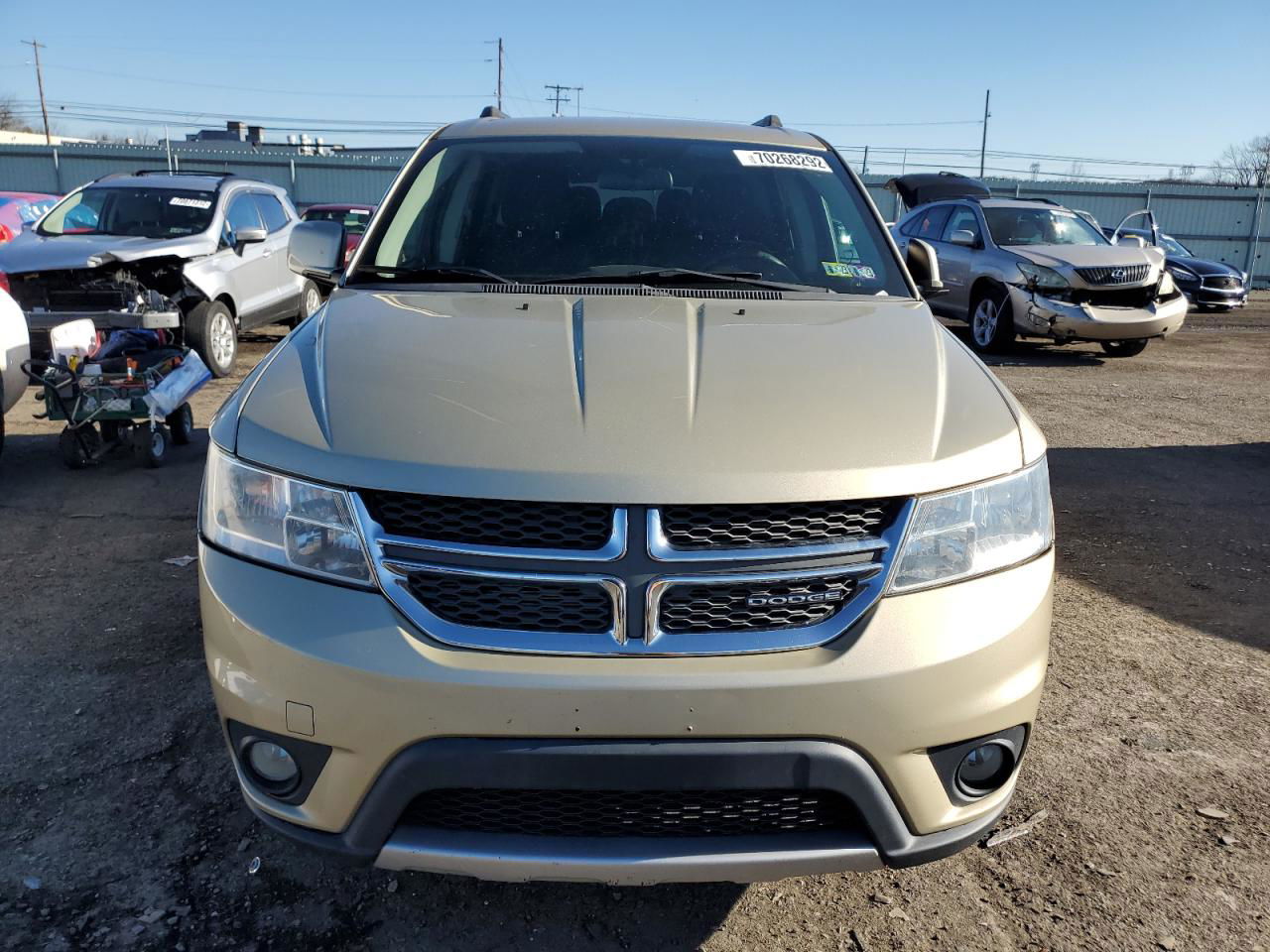 2011 Dodge Journey Mainstreet Gold vin: 3D4PH1FG4BT552921