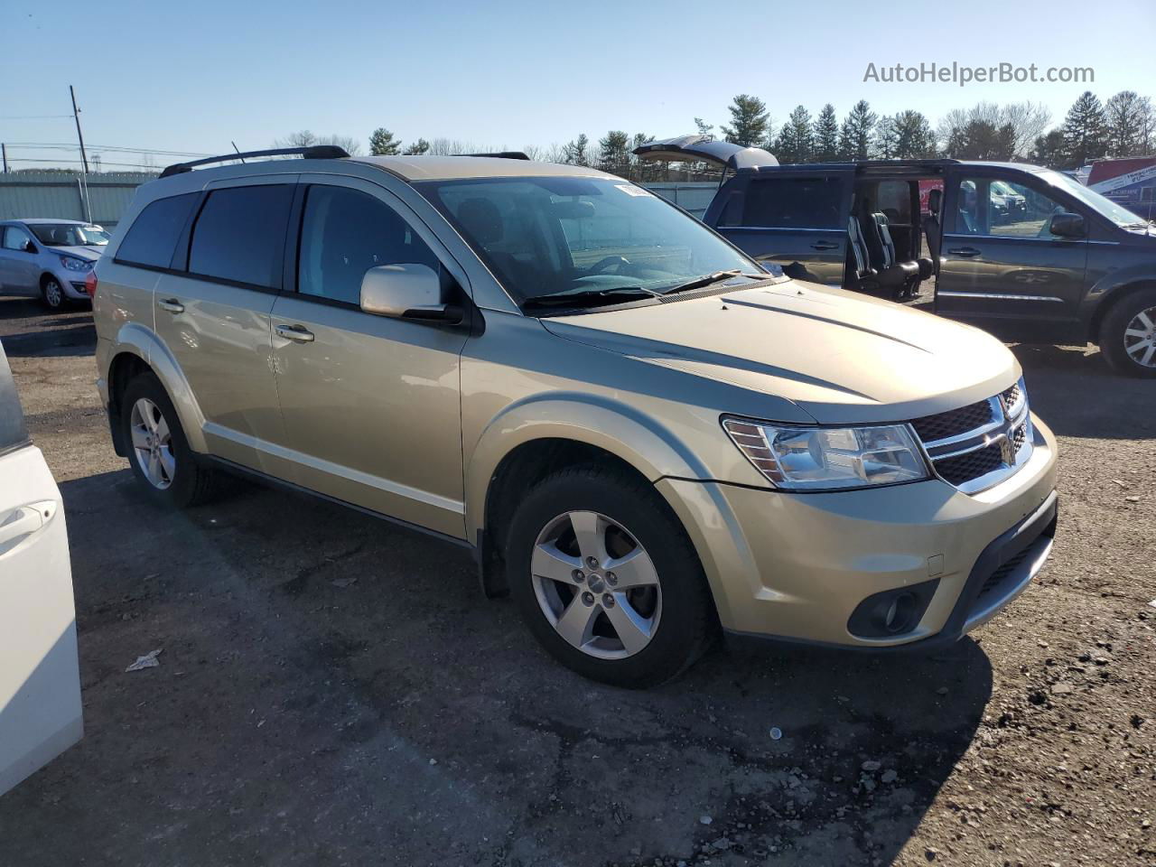 2011 Dodge Journey Mainstreet Золотой vin: 3D4PH1FG4BT552921