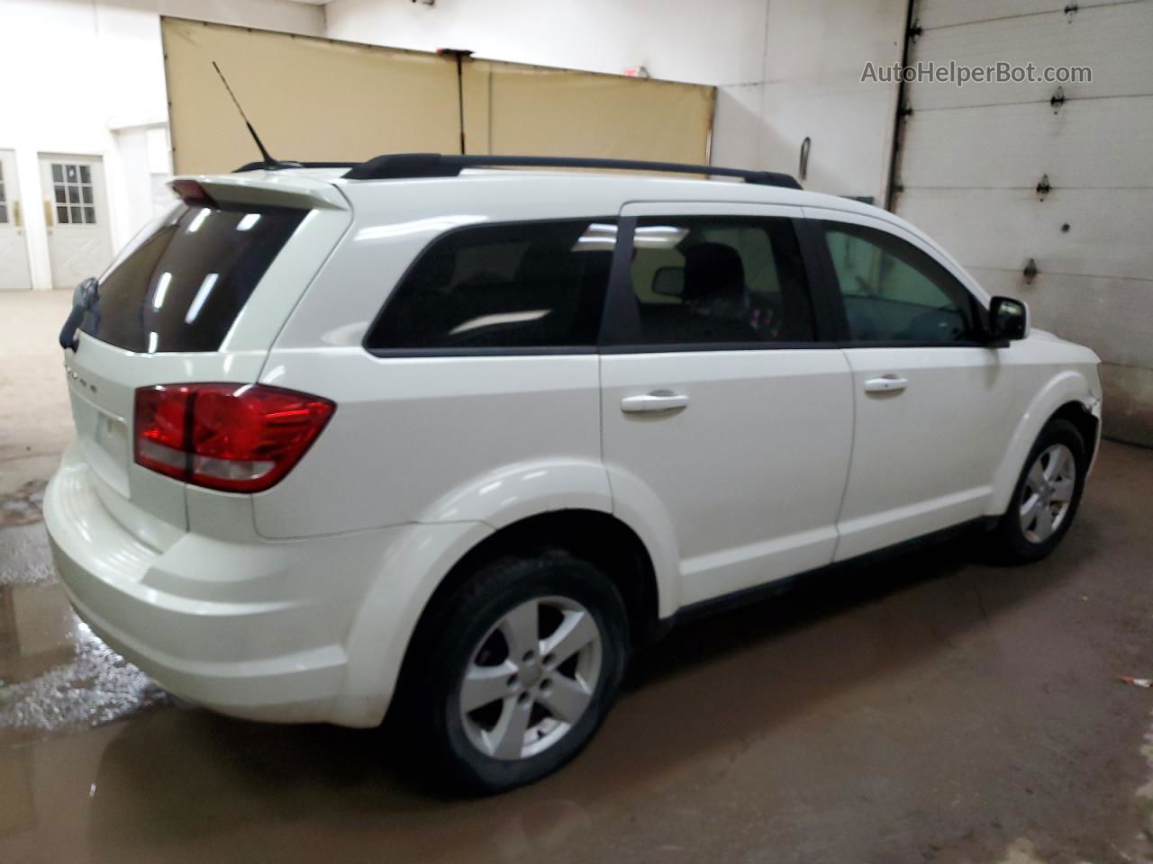 2011 Dodge Journey Mainstreet White vin: 3D4PH1FG7BT522828