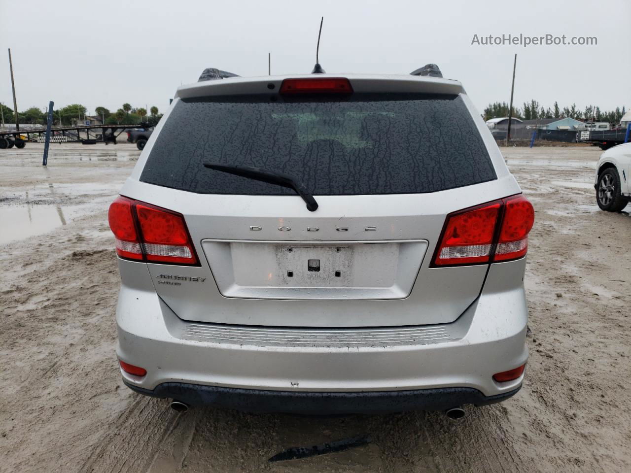 2011 Dodge Journey Mainstreet Silver vin: 3D4PH1FG7BT559250