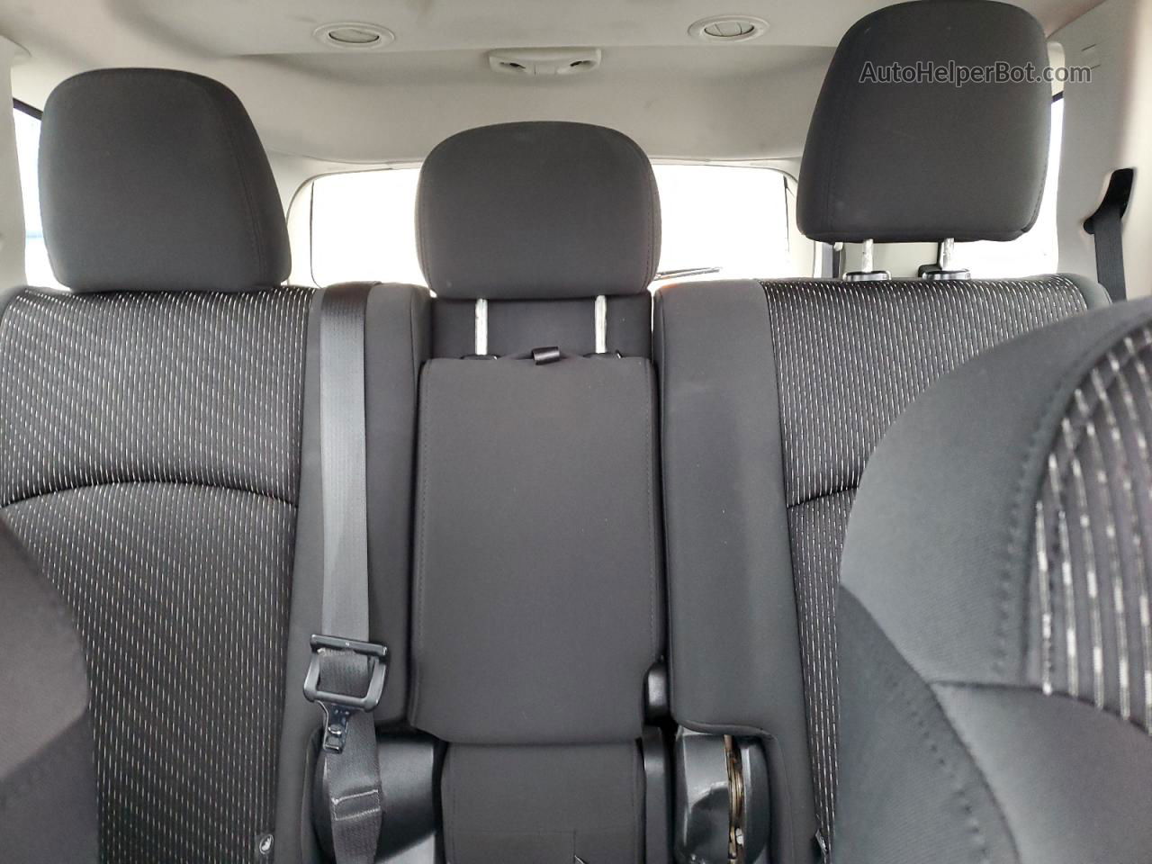 2011 Dodge Journey Mainstreet Серебряный vin: 3D4PH1FG7BT568160