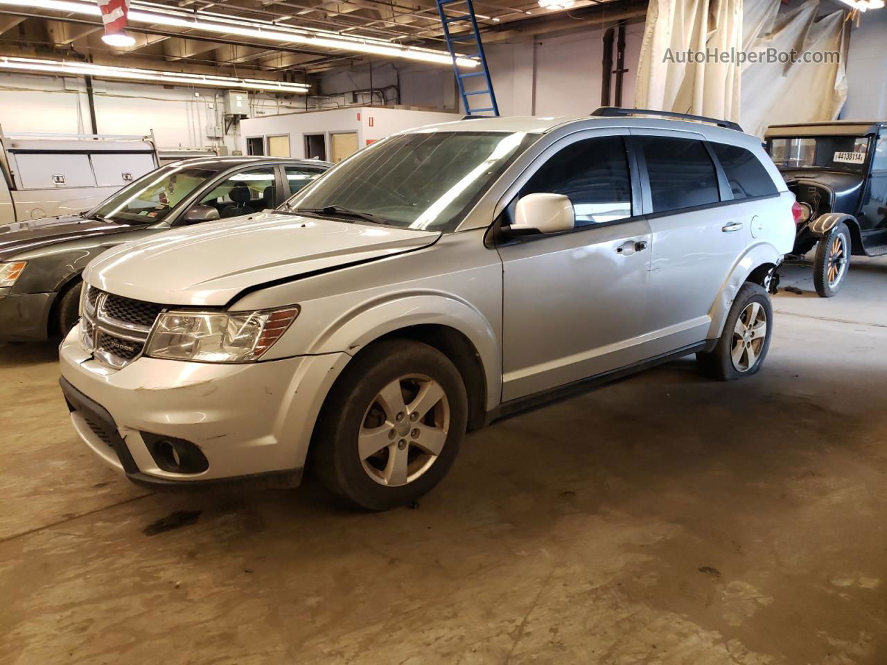 2011 Dodge Journey Mainstreet Silver vin: 3D4PH1FG9BT559508