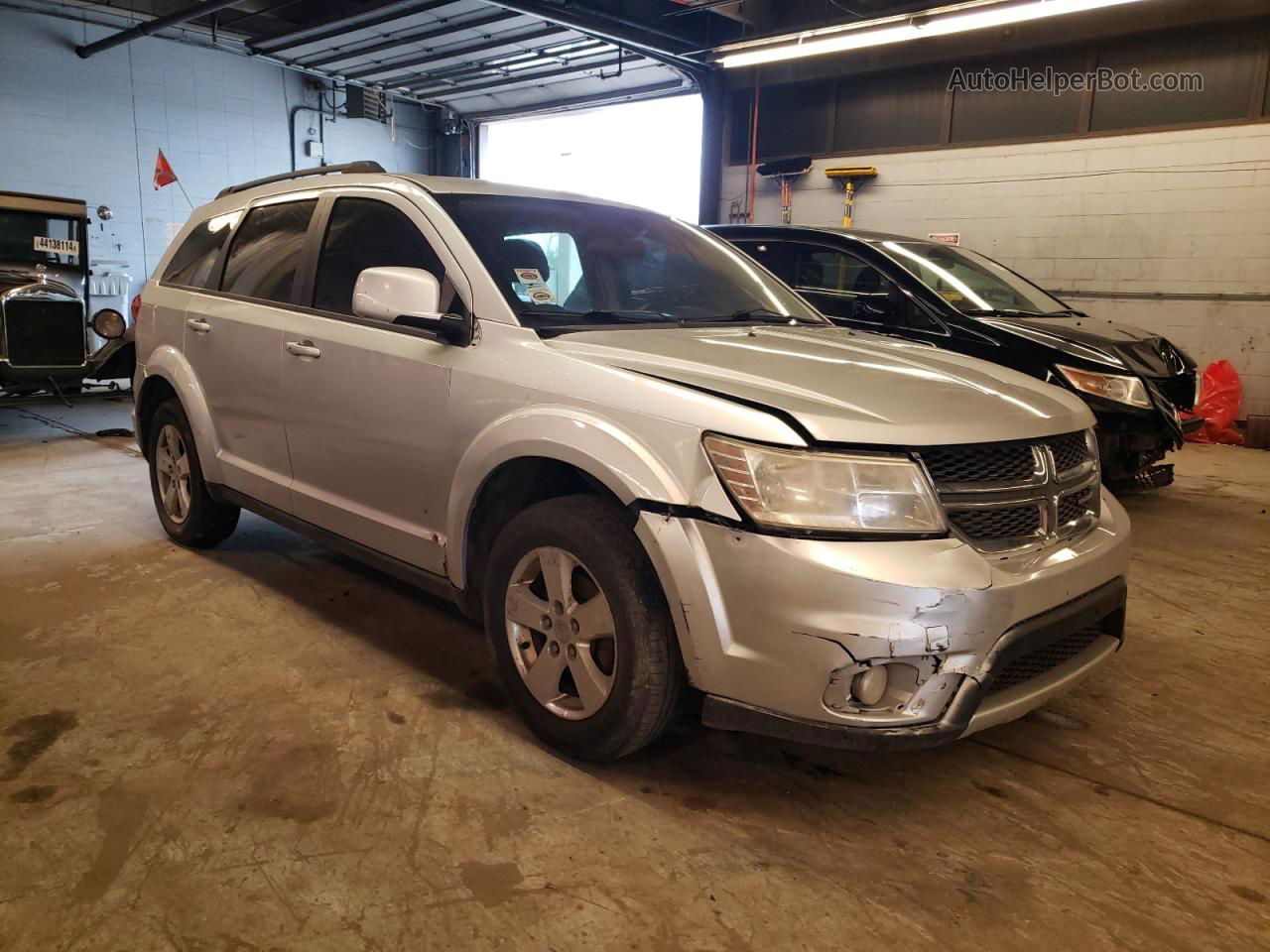 2011 Dodge Journey Mainstreet Silver vin: 3D4PH1FG9BT559508