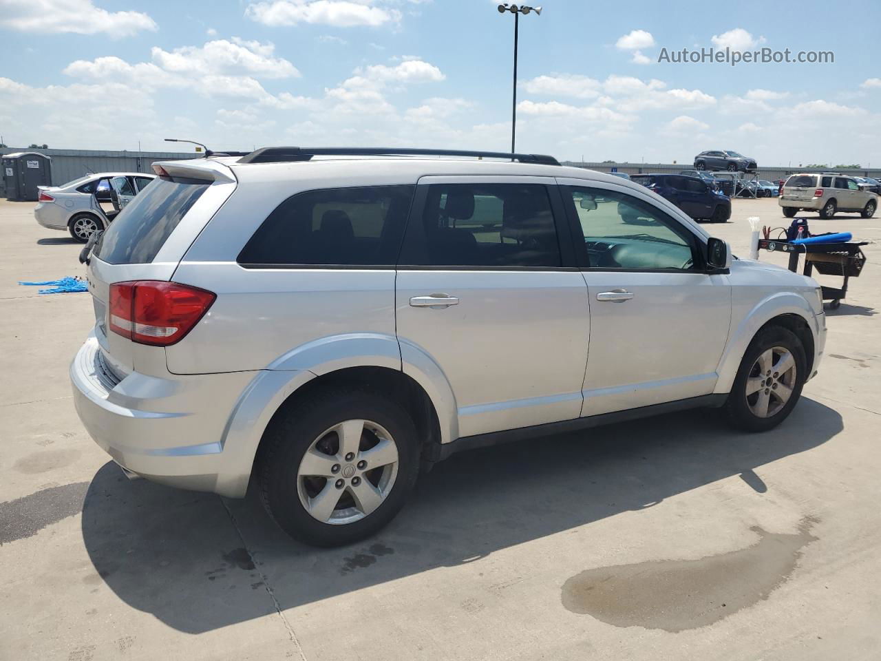 2011 Dodge Journey Mainstreet Серебряный vin: 3D4PH1FGXBT552891