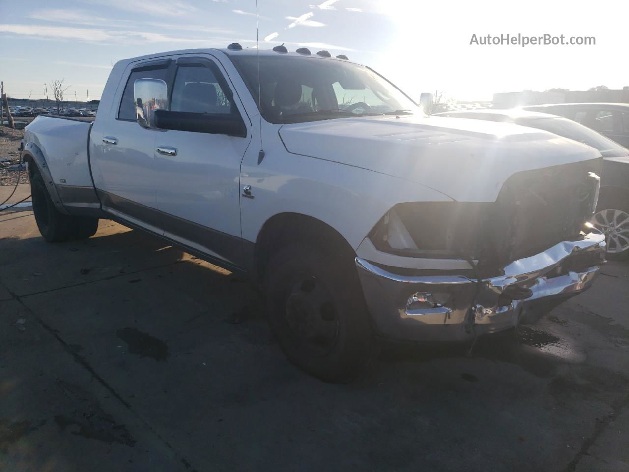 2010 Dodge Ram 3500  White vin: 3D73M4HL0AG182860