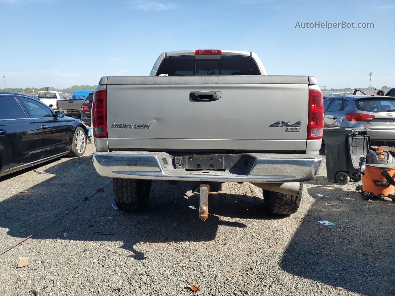 2005 Dodge Ram 2500 St Silver vin: 3D7KS28C95G755220