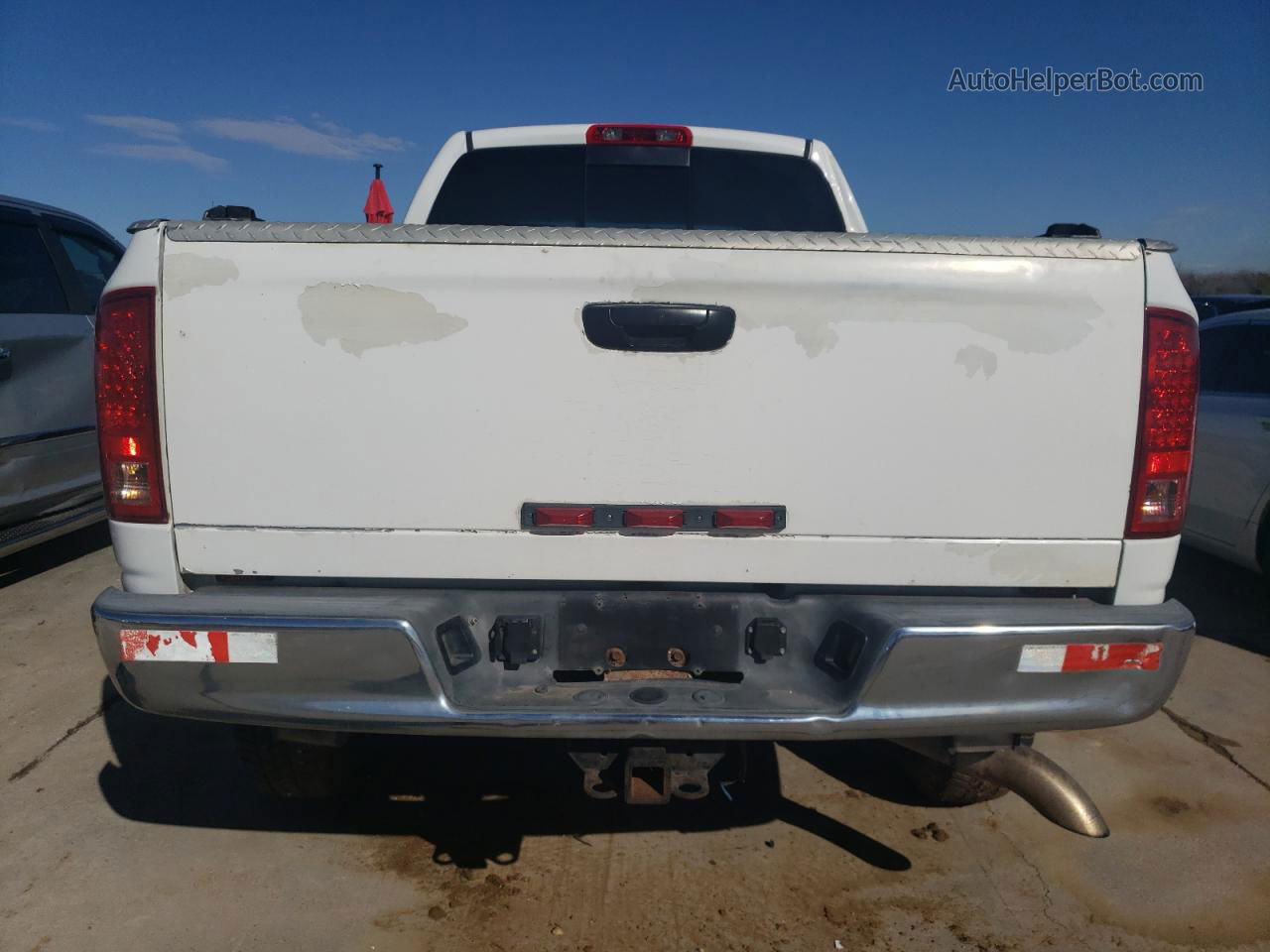 2006 Dodge Ram 2500  White vin: 3D7KS29C96G130056