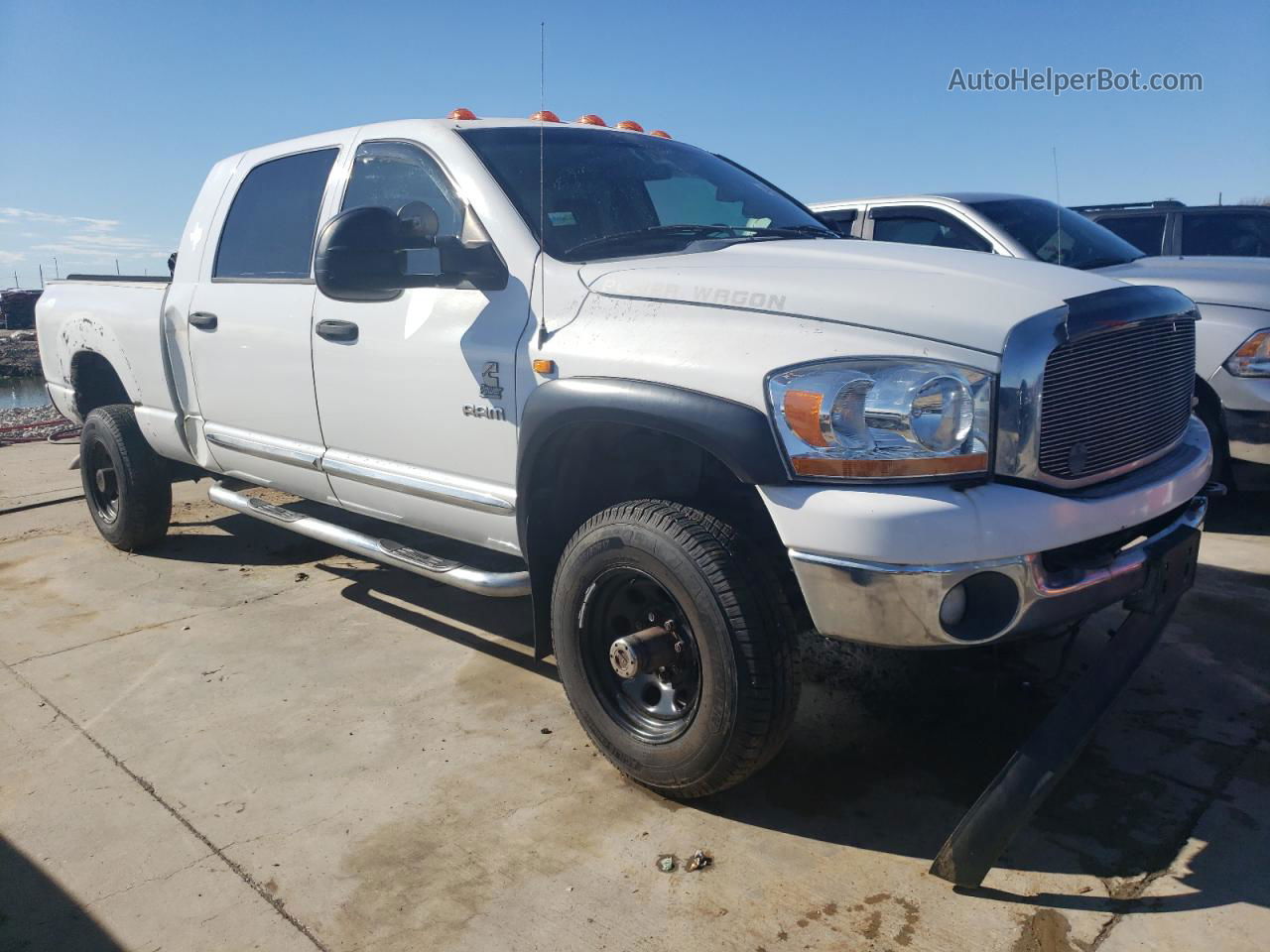 2006 Dodge Ram 2500  White vin: 3D7KS29C96G130056