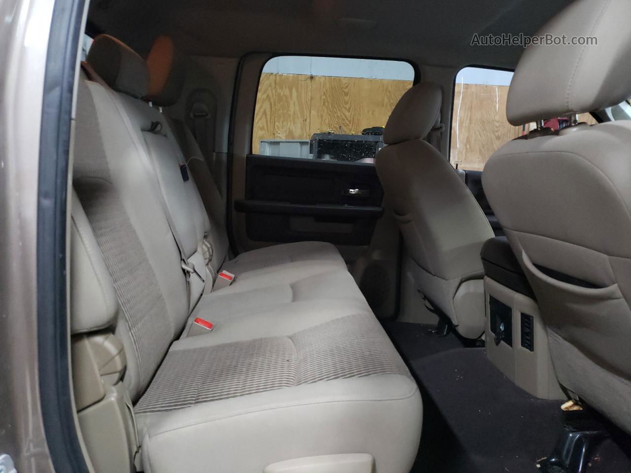 2010 Dodge Ram 2500  Желто-коричневый vin: 3D7UT2HL8AG134518