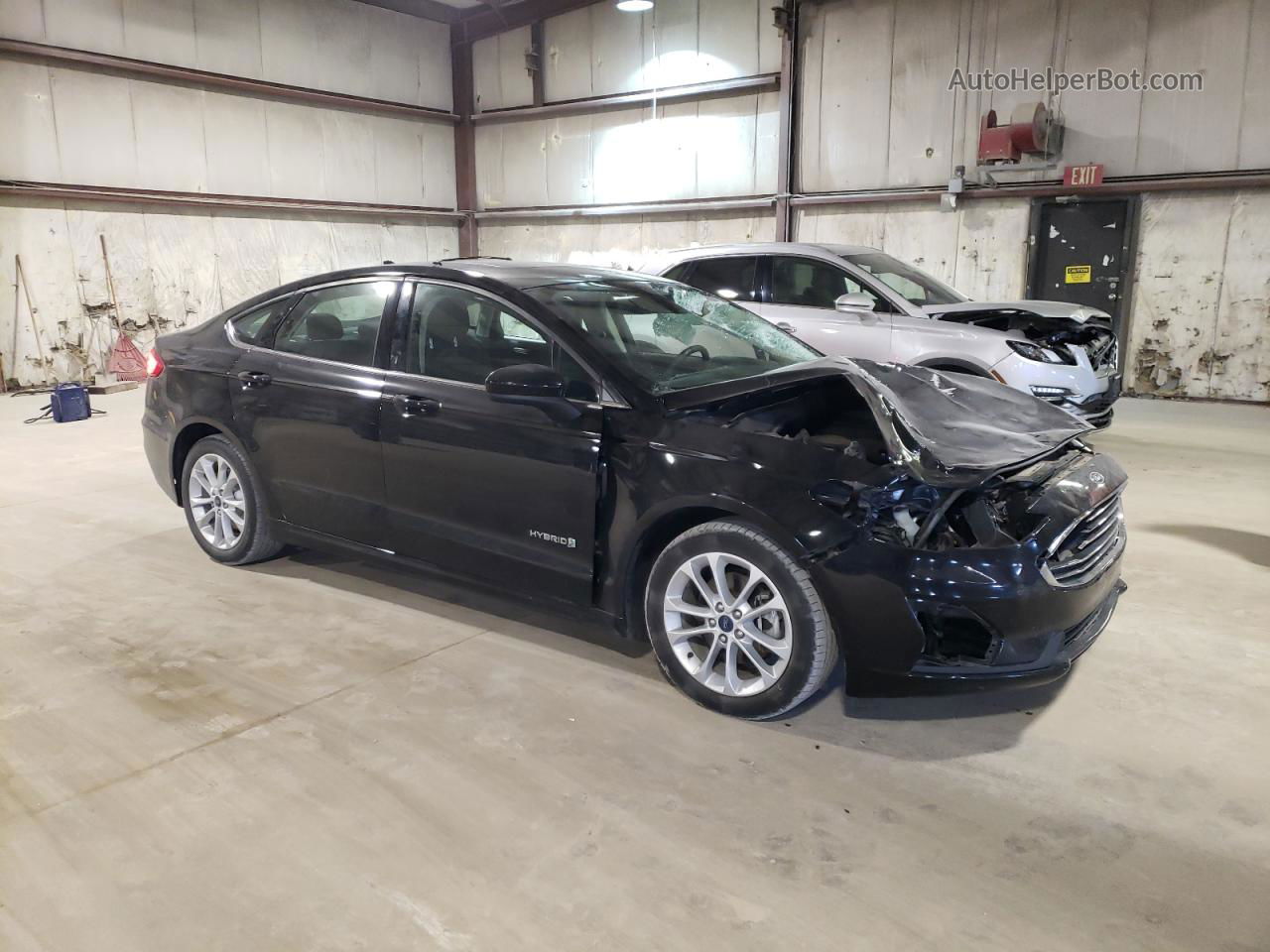 2019 Ford Fusion Se Черный vin: 3FA6POLU6KR147422