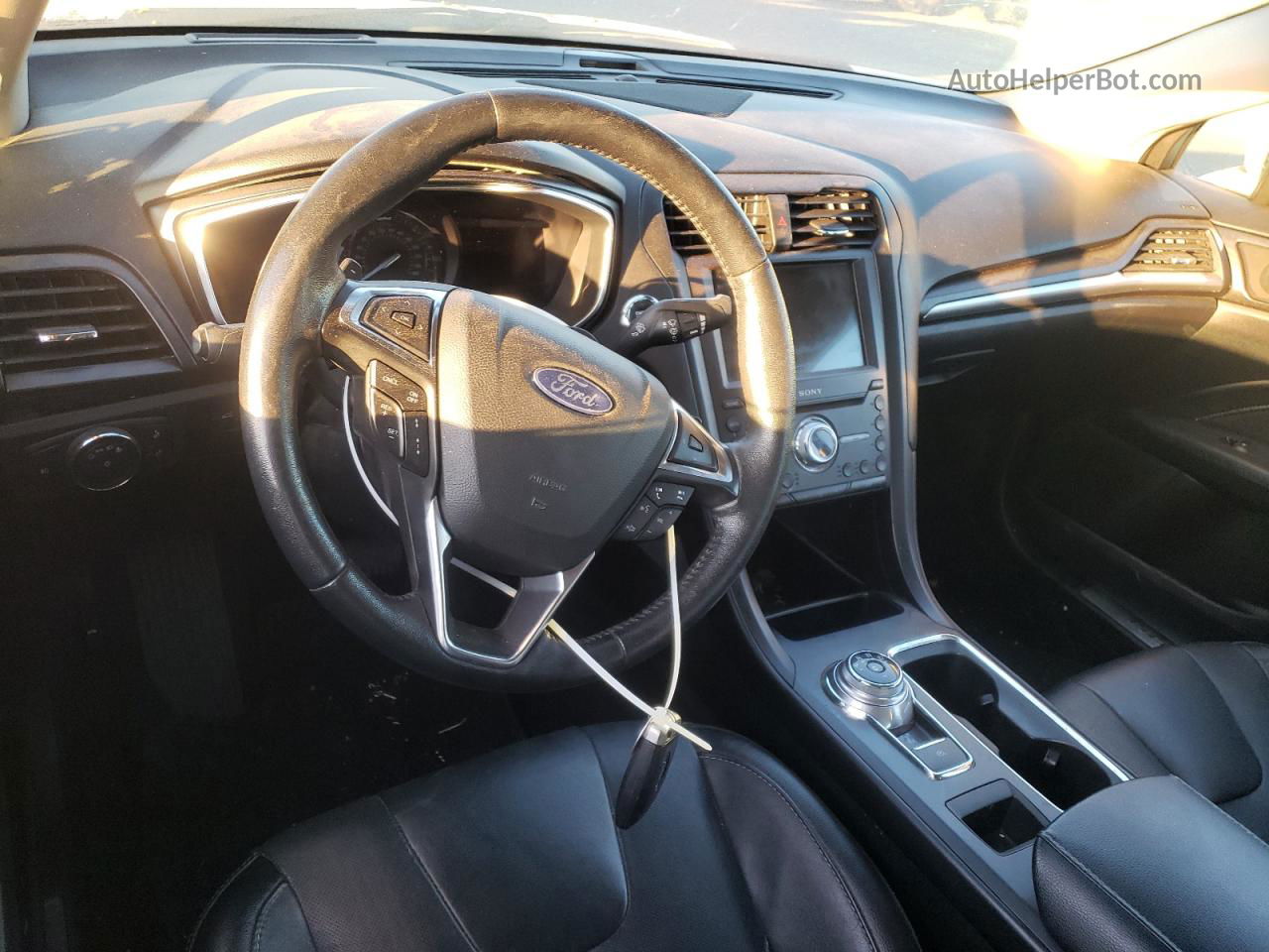 2020 Ford Fusion Titanium Белый vin: 3FA6P0D91LR137747