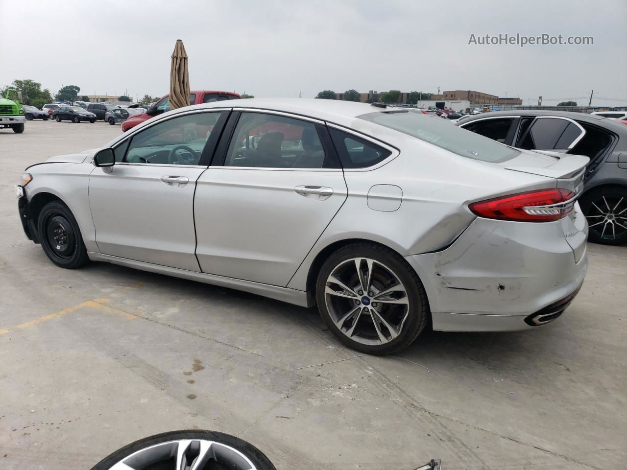 2017 Ford Fusion Titanium Серебряный vin: 3FA6P0D93HR120682