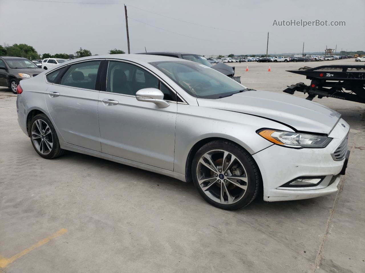 2017 Ford Fusion Titanium Серебряный vin: 3FA6P0D93HR120682