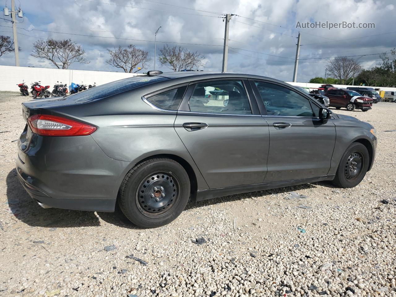 2013 Ford Fusion S Gray vin: 3FA6P0G70DR110888