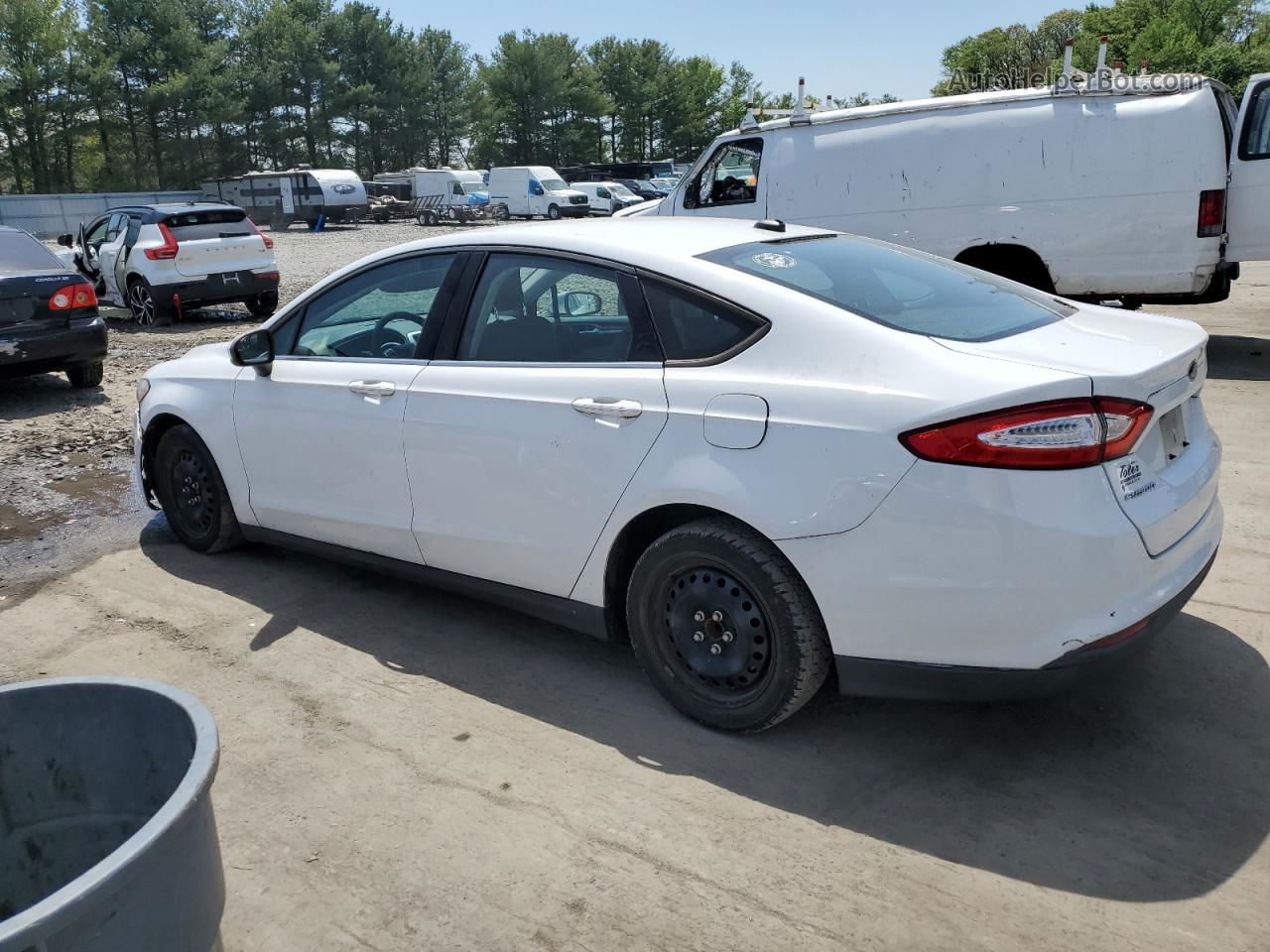 2013 Ford Fusion S Белый vin: 3FA6P0G70DR196557