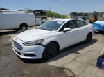 2013 Ford Fusion S Белый vin: 3FA6P0G70DR196557