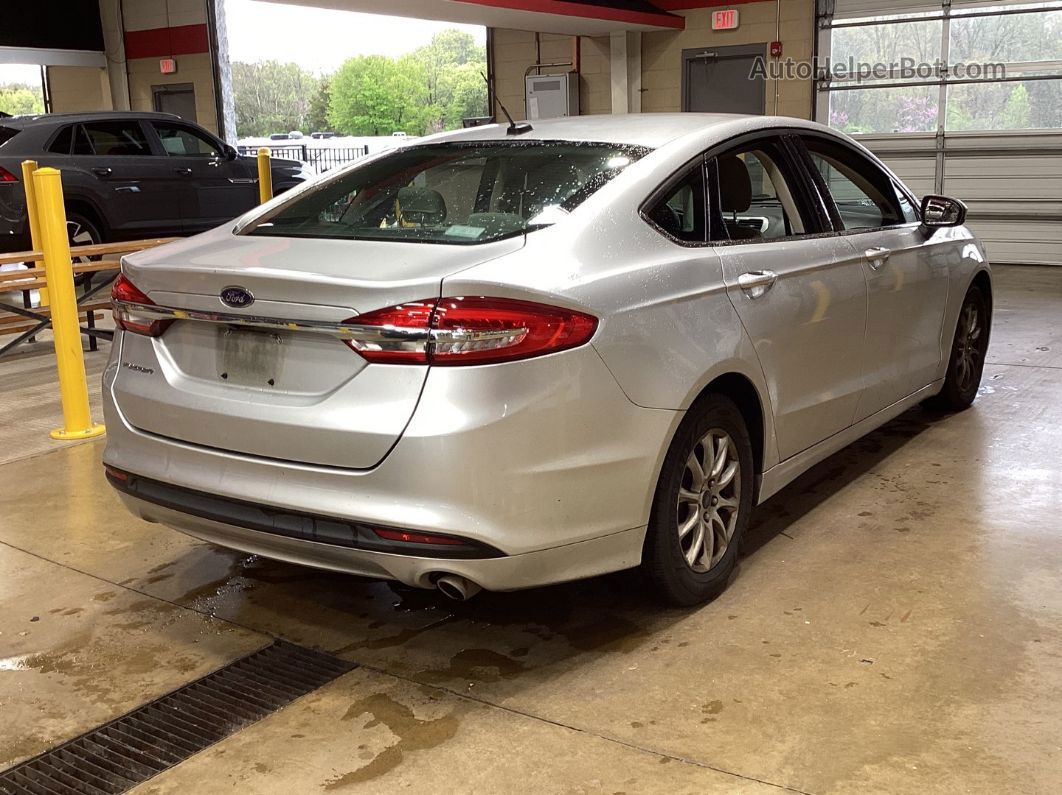 2017 Ford Fusion S vin: 3FA6P0G70HR231071