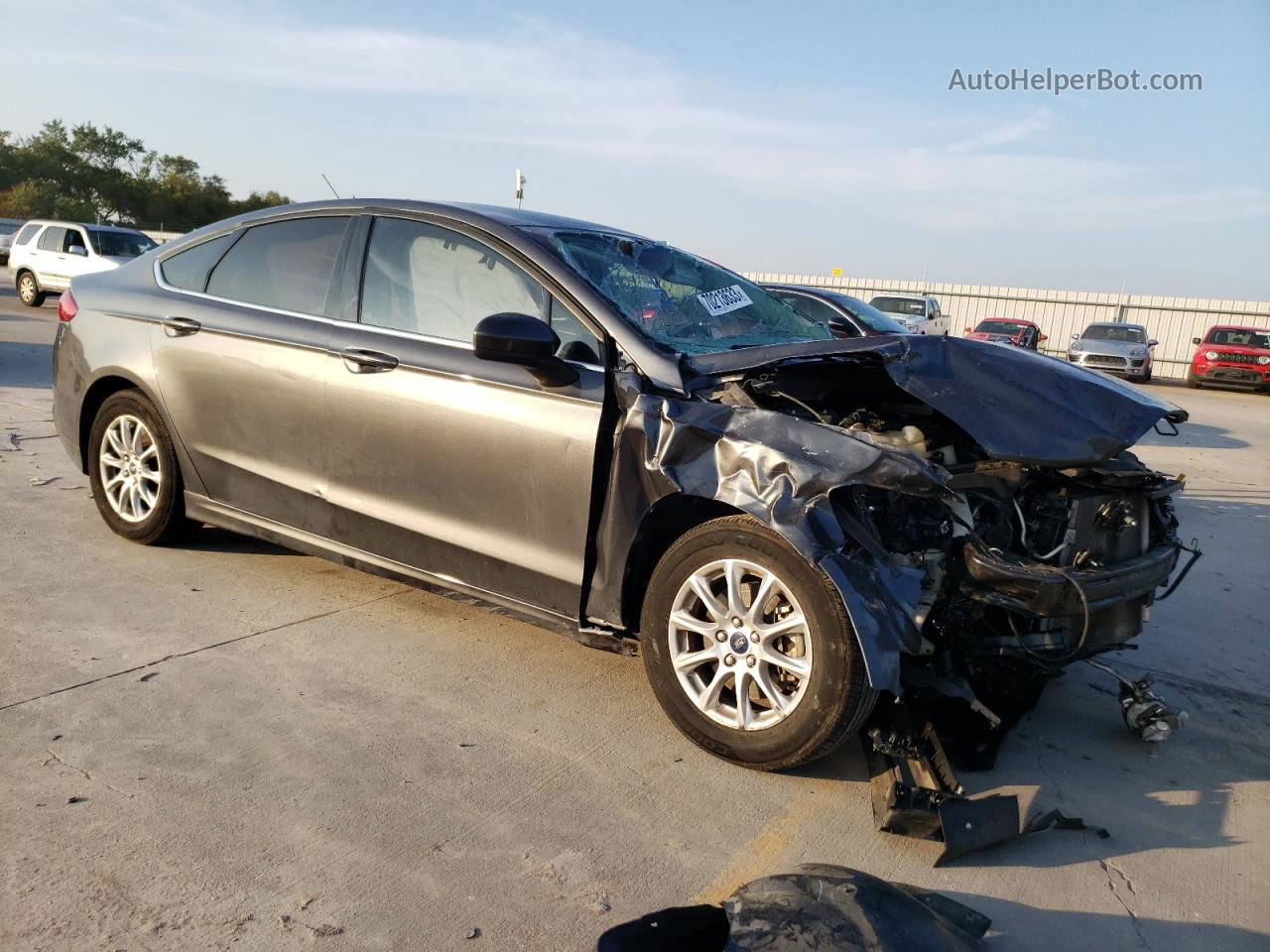 2018 Ford Fusion S Gray vin: 3FA6P0G70JR284908