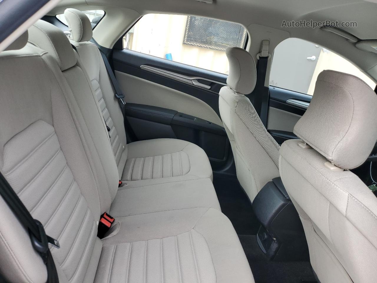 2019 Ford Fusion S White vin: 3FA6P0G70KR101850