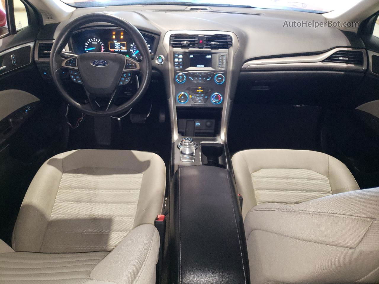 2019 Ford Fusion S Красный vin: 3FA6P0G70KR229909