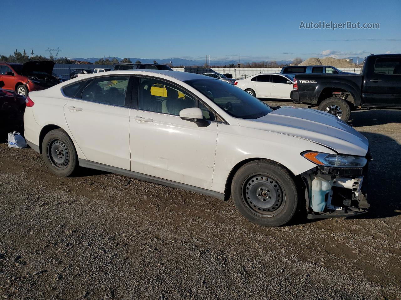 2014 Ford Fusion S White vin: 3FA6P0G71ER331577