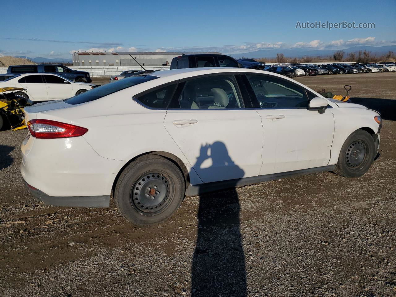 2014 Ford Fusion S White vin: 3FA6P0G71ER331577