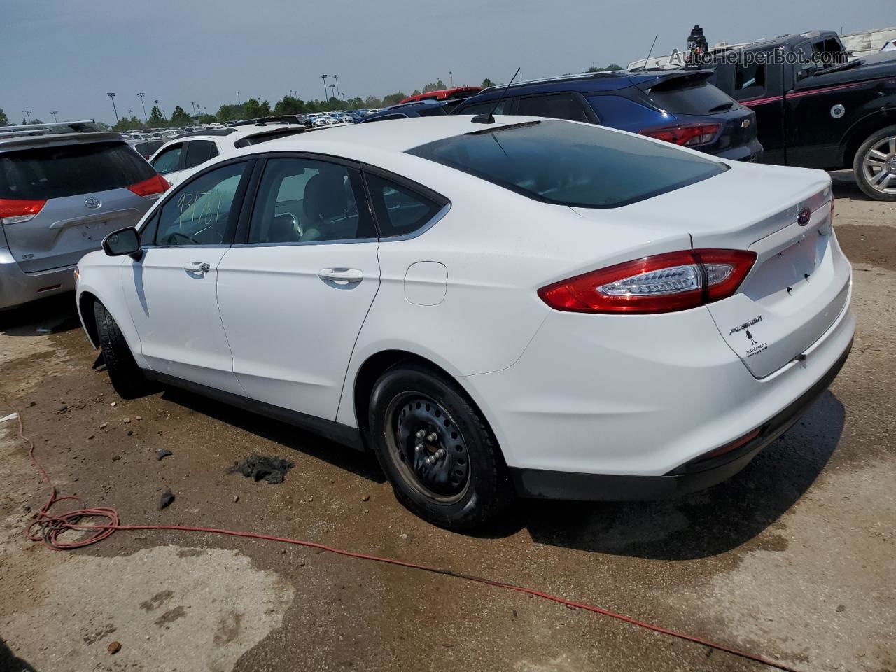 2014 Ford Fusion S Белый vin: 3FA6P0G71ER382982