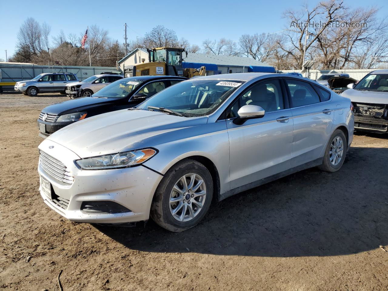 2016 Ford Fusion S Серебряный vin: 3FA6P0G71GR303328