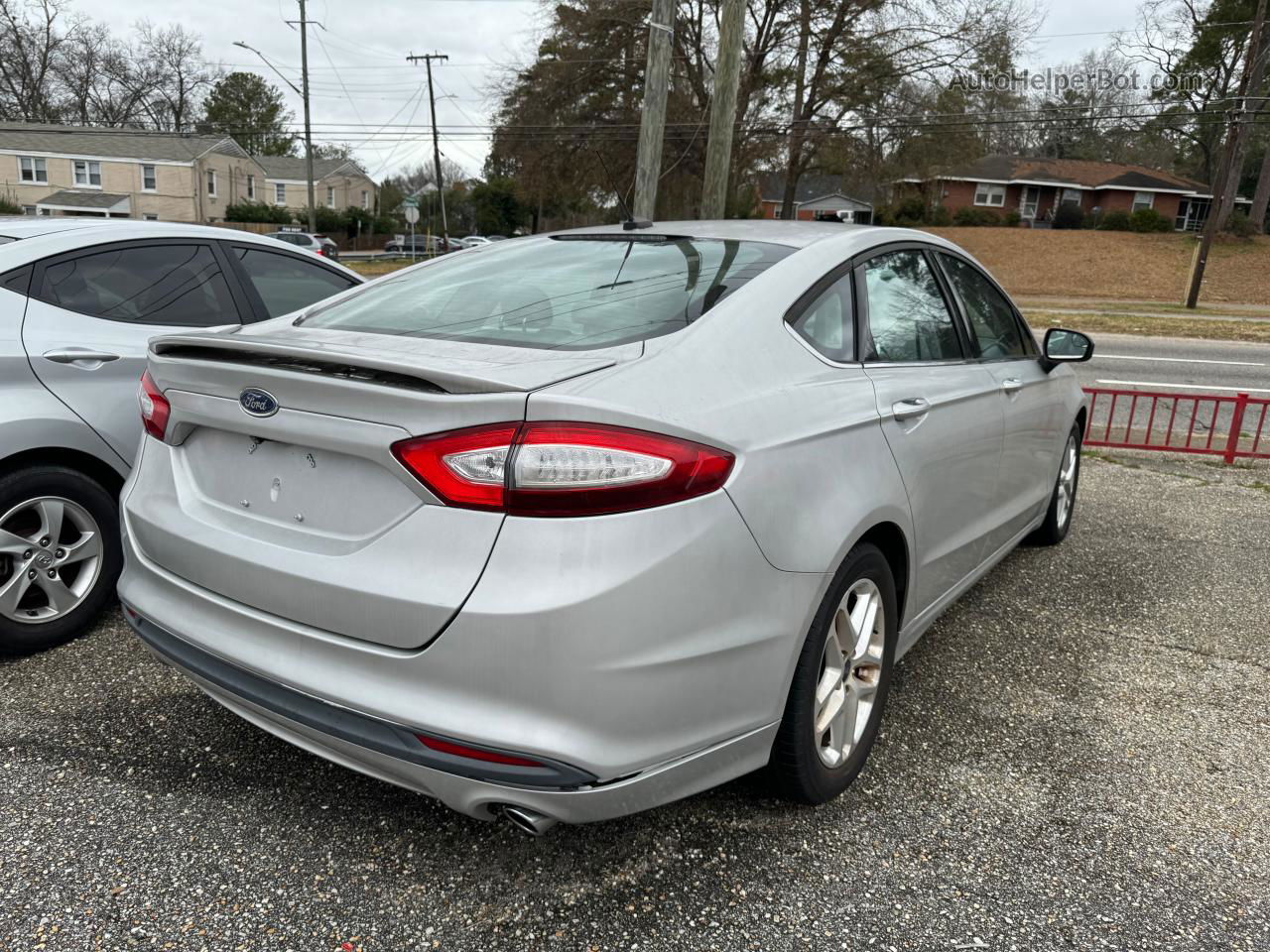 2016 Ford Fusion S Серебряный vin: 3FA6P0G71GR402683