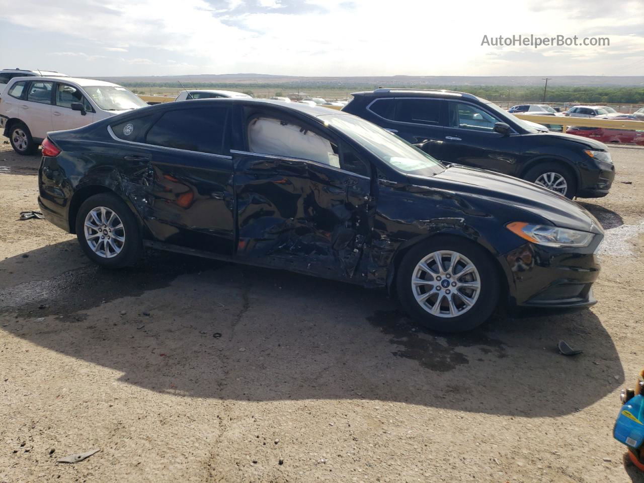 2017 Ford Fusion S Черный vin: 3FA6P0G71HR156994