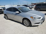 2018 Ford Fusion S Серебряный vin: 3FA6P0G71JR261038