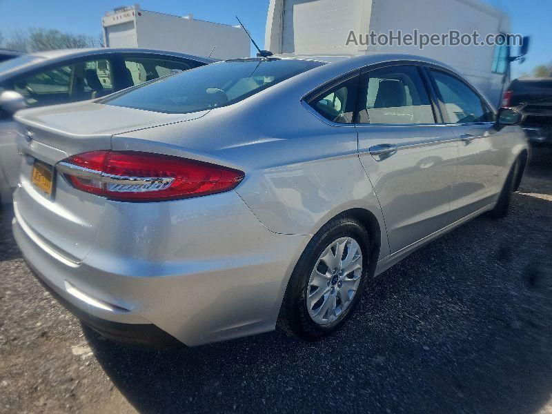 2019 Ford Fusion S vin: 3FA6P0G71KR152340