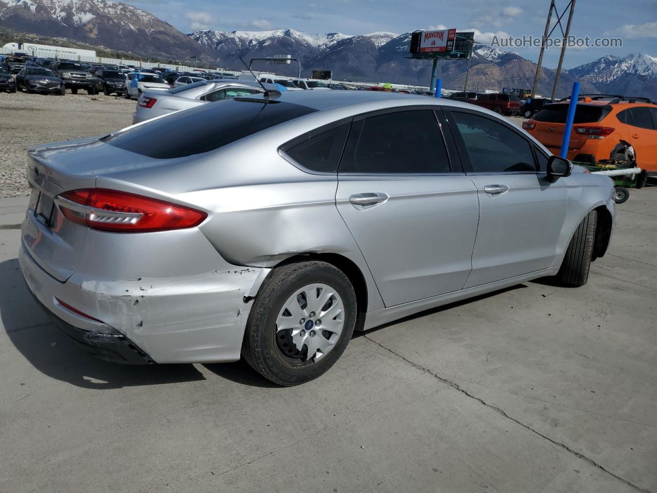 2019 Ford Fusion S Silver vin: 3FA6P0G71KR233192