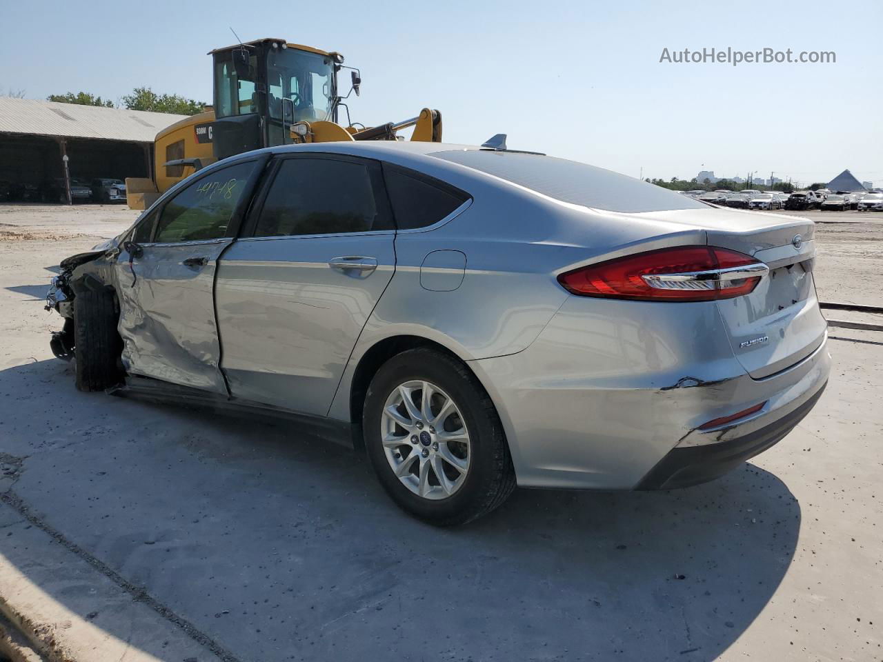 2020 Ford Fusion S Серебряный vin: 3FA6P0G71LR235686