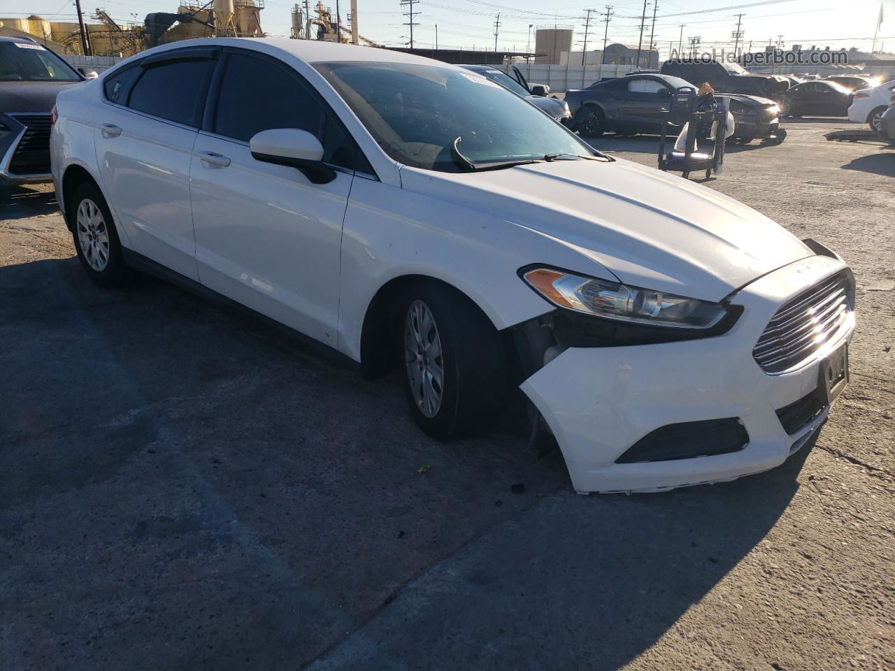 2013 Ford Fusion S White vin: 3FA6P0G72DR380236