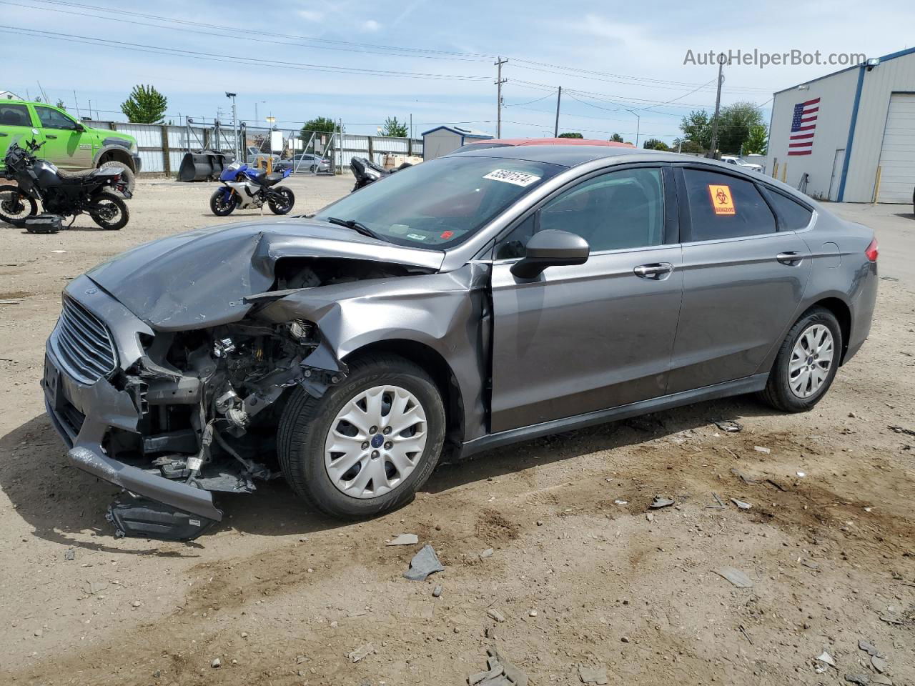 2014 Ford Fusion S Серый vin: 3FA6P0G72ER242357