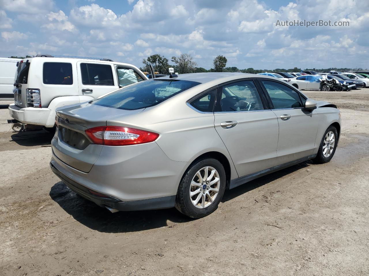 2015 Ford Fusion S Tan vin: 3FA6P0G72FR144494