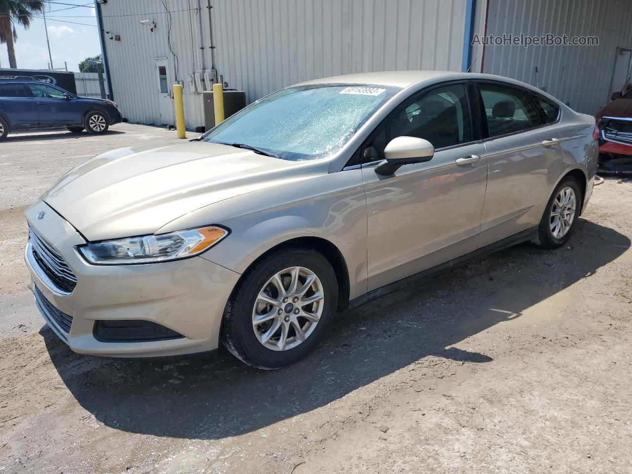 2015 Ford Fusion S Tan vin: 3FA6P0G72FR144494