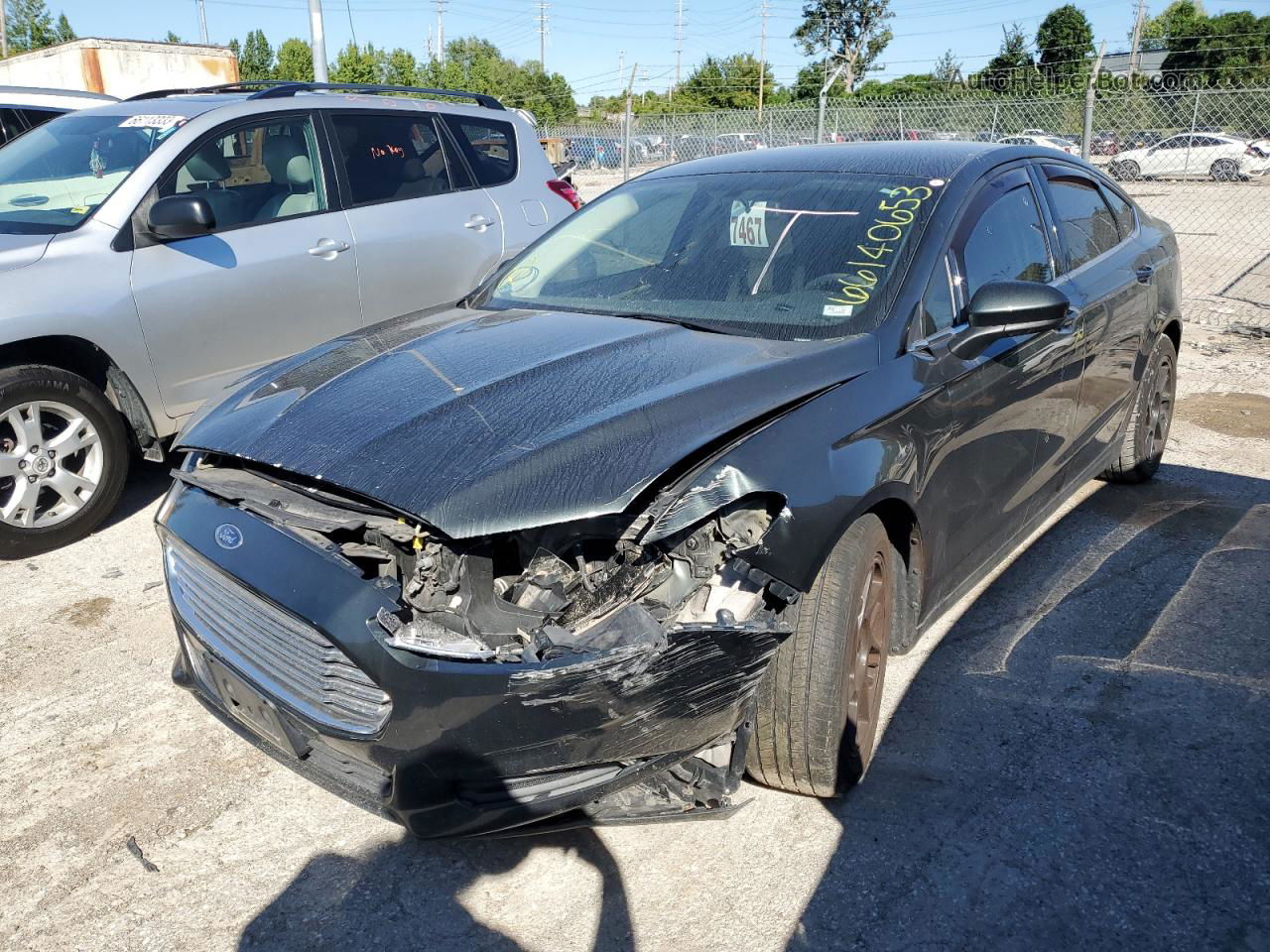 2015 Ford Fusion S Зеленый vin: 3FA6P0G72FR182534