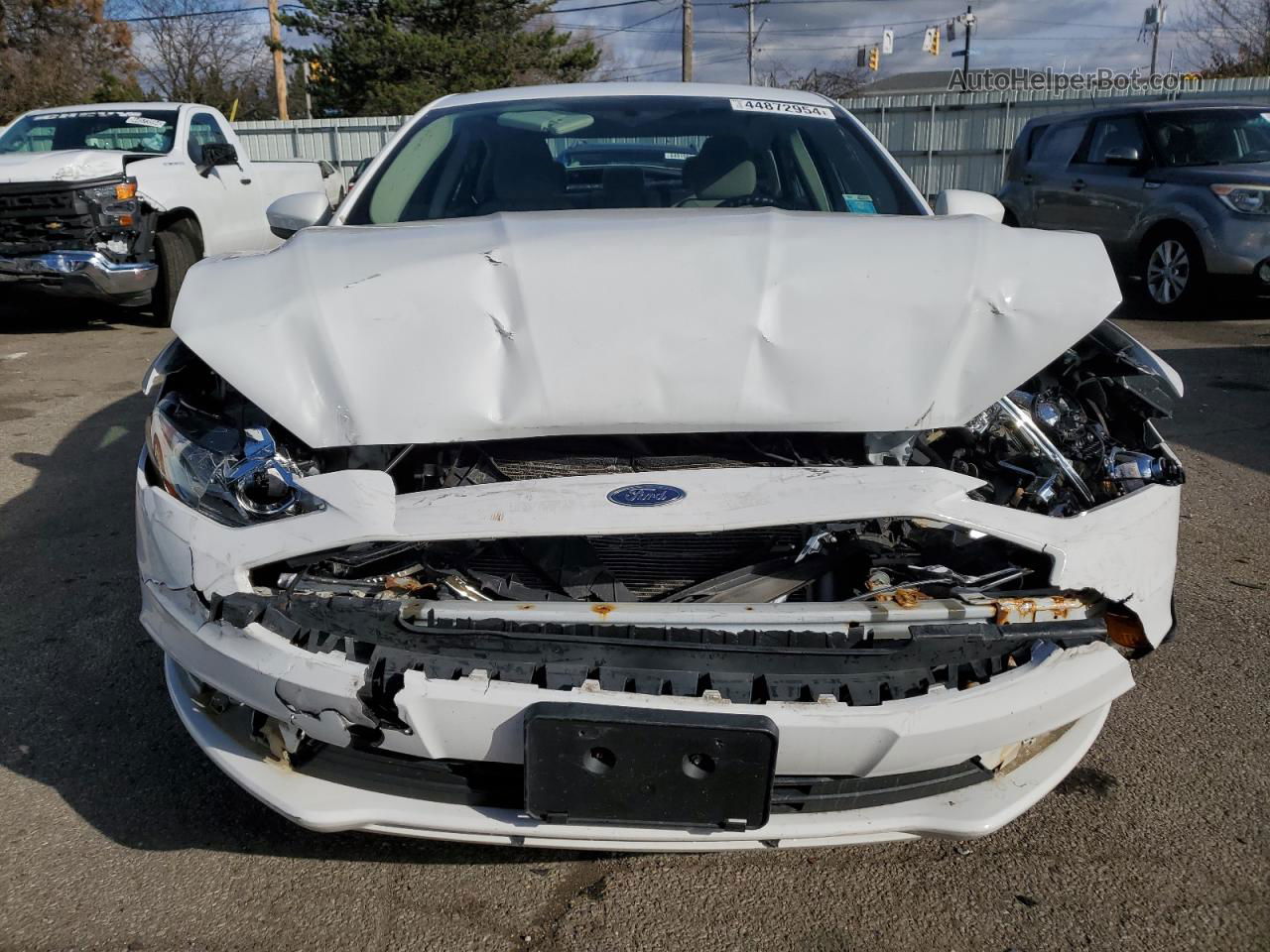 2017 Ford Fusion S Белый vin: 3FA6P0G72HR318714