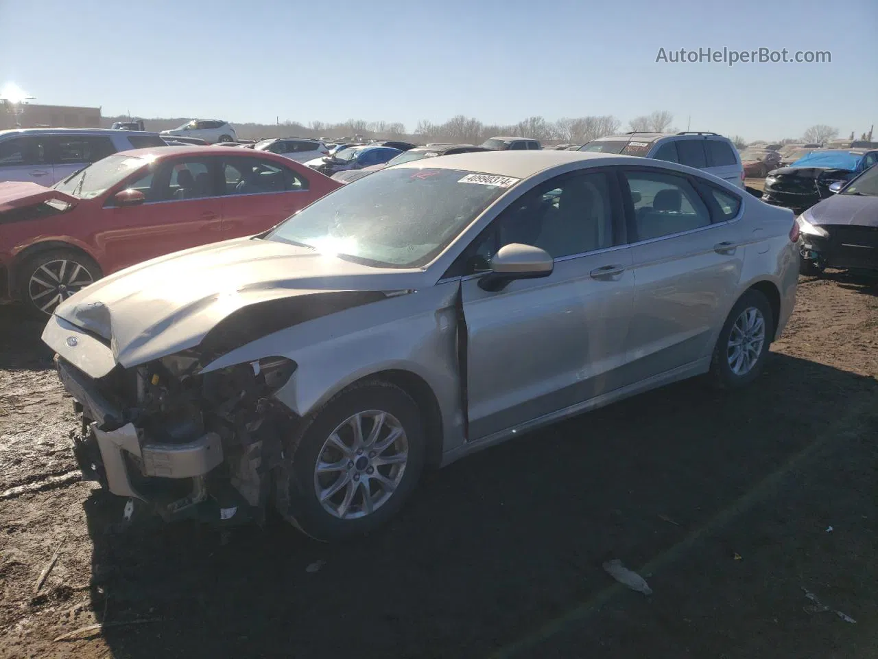 2017 Ford Fusion S Серебряный vin: 3FA6P0G72HR397981