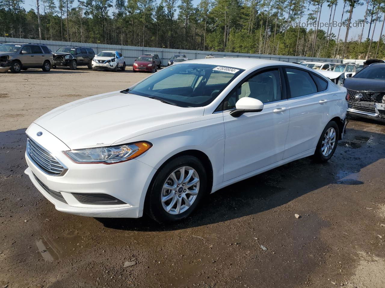 2018 Ford Fusion S White vin: 3FA6P0G72JR125467