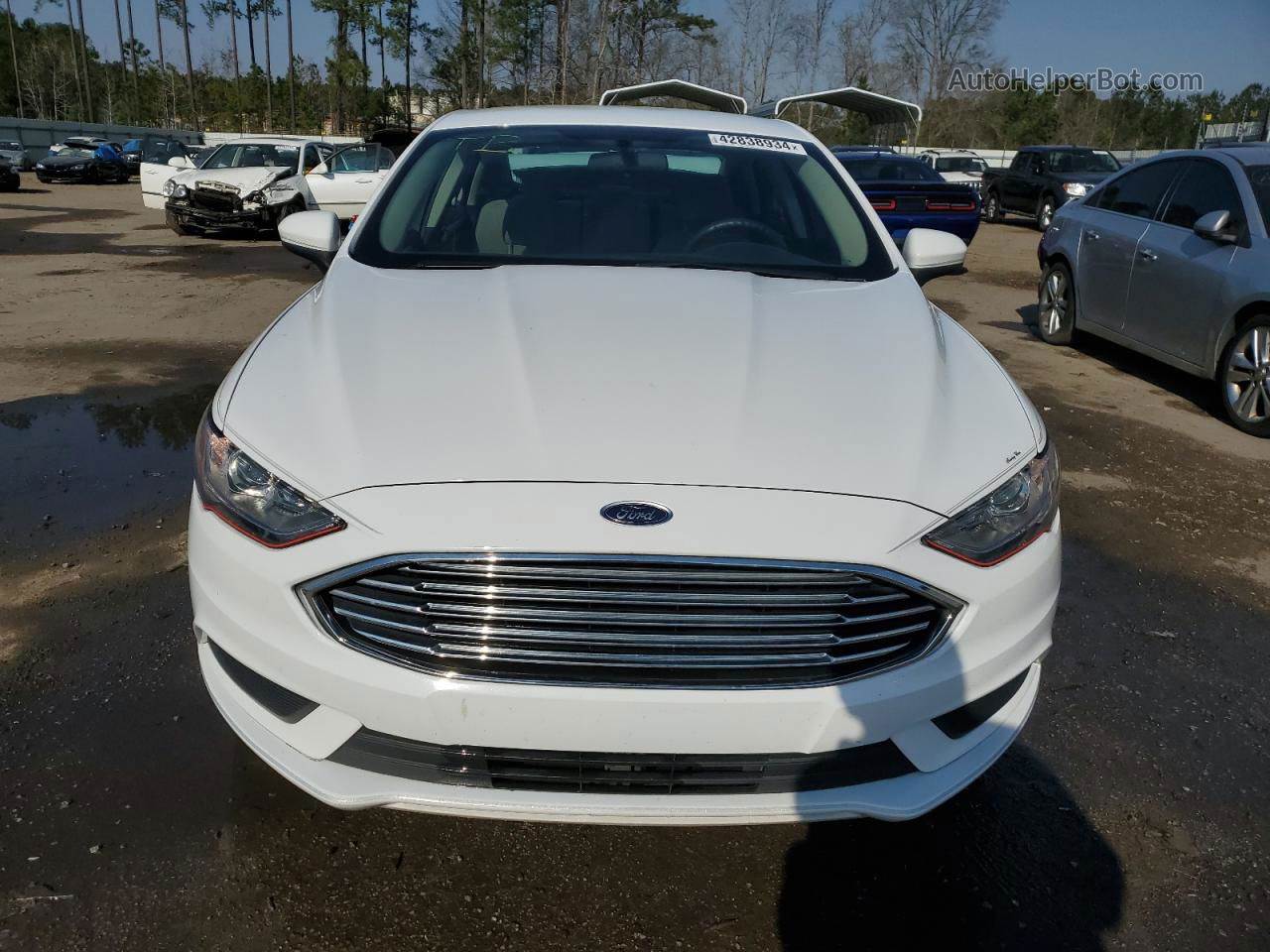 2018 Ford Fusion S White vin: 3FA6P0G72JR125467