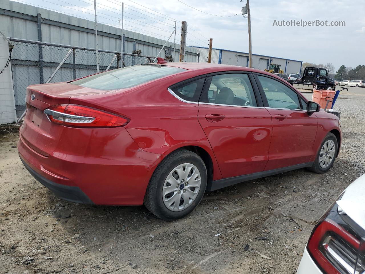 2020 Ford Fusion S Red vin: 3FA6P0G72LR103908