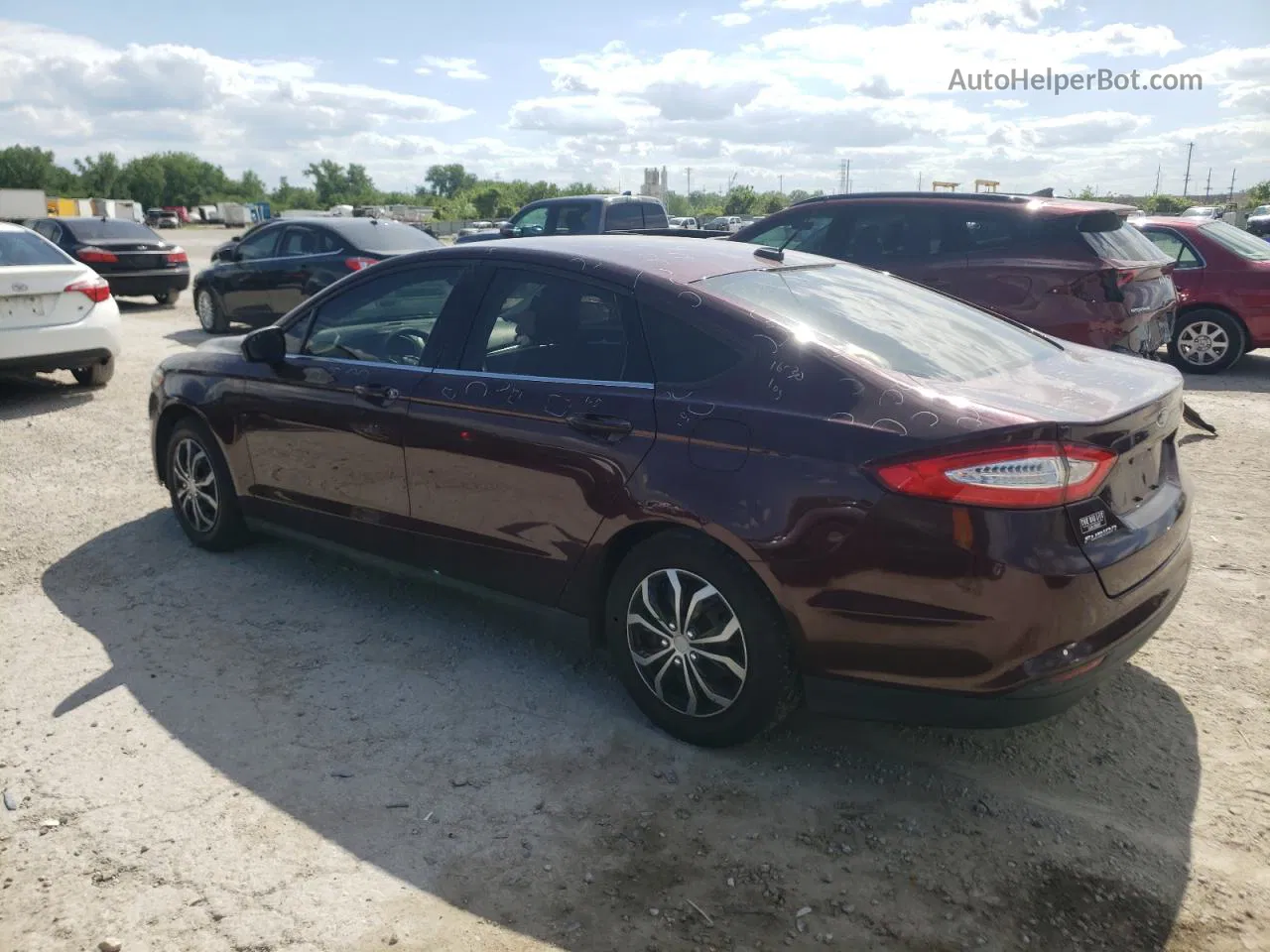 2013 Ford Fusion S Burgundy vin: 3FA6P0G73DR130178