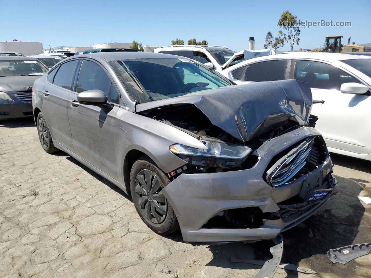 2013 Ford Fusion S Gray vin: 3FA6P0G73DR269095