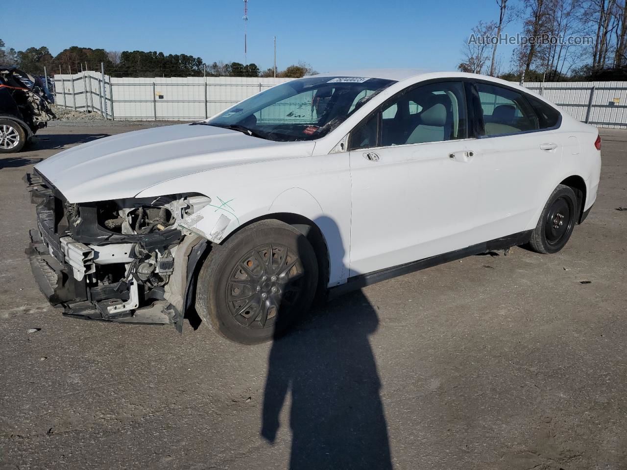 2014 Ford Fusion S White vin: 3FA6P0G73ER196201